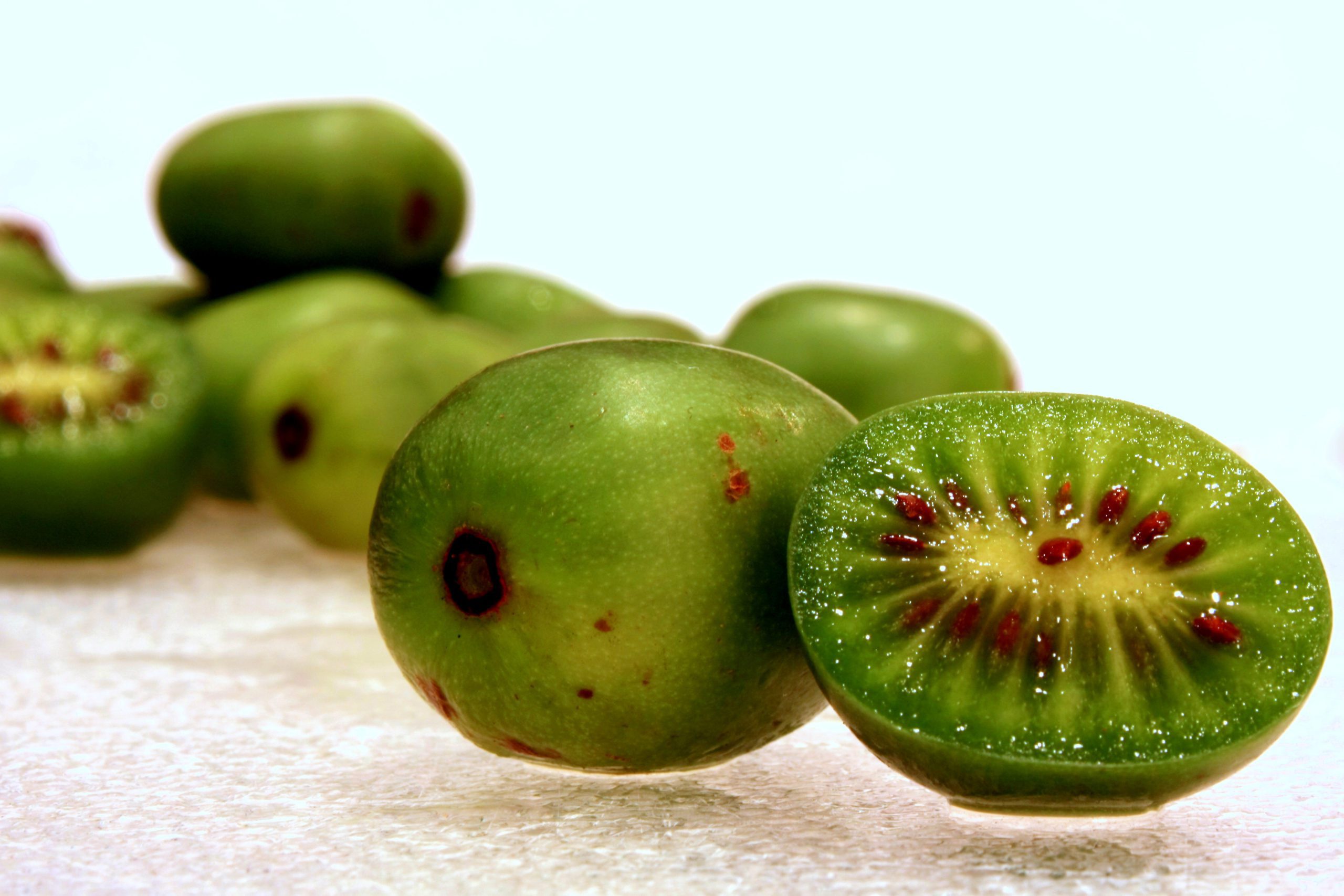 kiwi berries