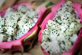 what does a dragon fruit taste like