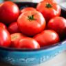 how many carbs in tomatoes
