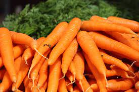 what vitamins are in carrots