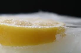 can lemons be frozen whole