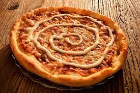 garlic and cheese pizza