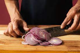 how to chop an onion