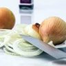 why do onions make you cry