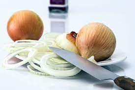 why do onions make you cry