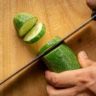 will zucchini turn brown when cut