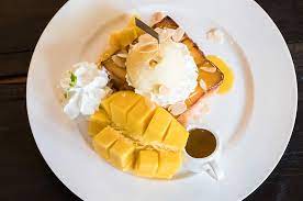 mango pancakes