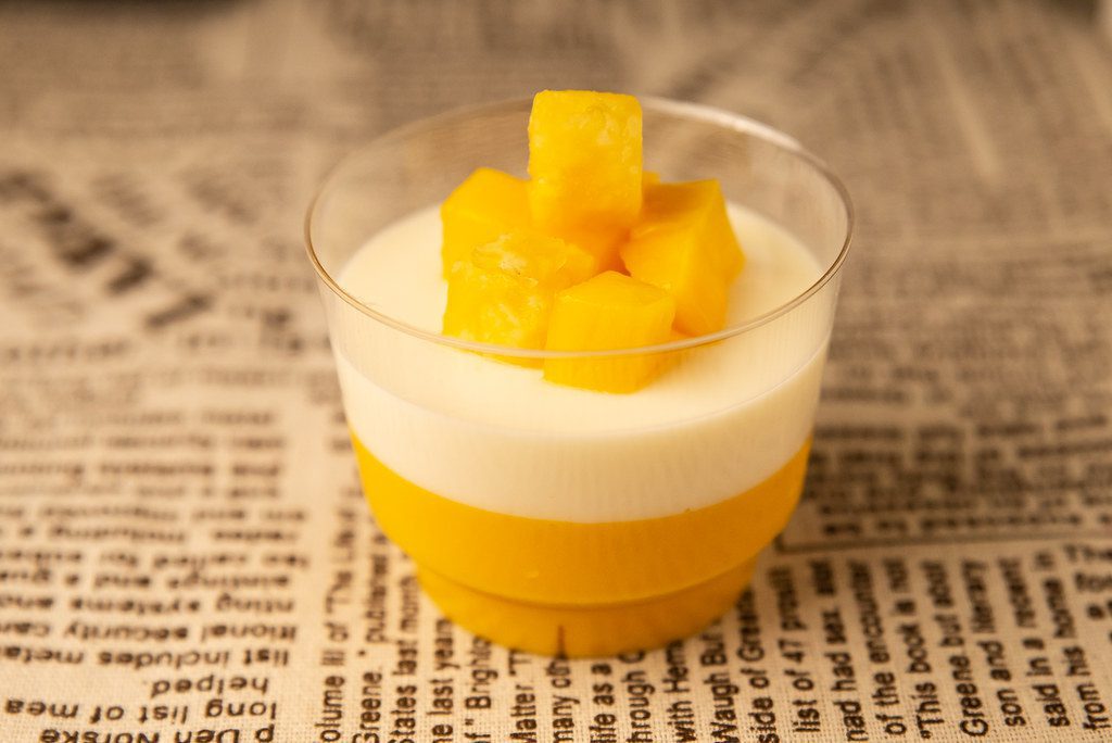 mango panna cotta
