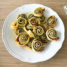 spinach ricotta puff pastry