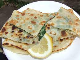 spinach ricotta triangles