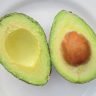 avocado half calories