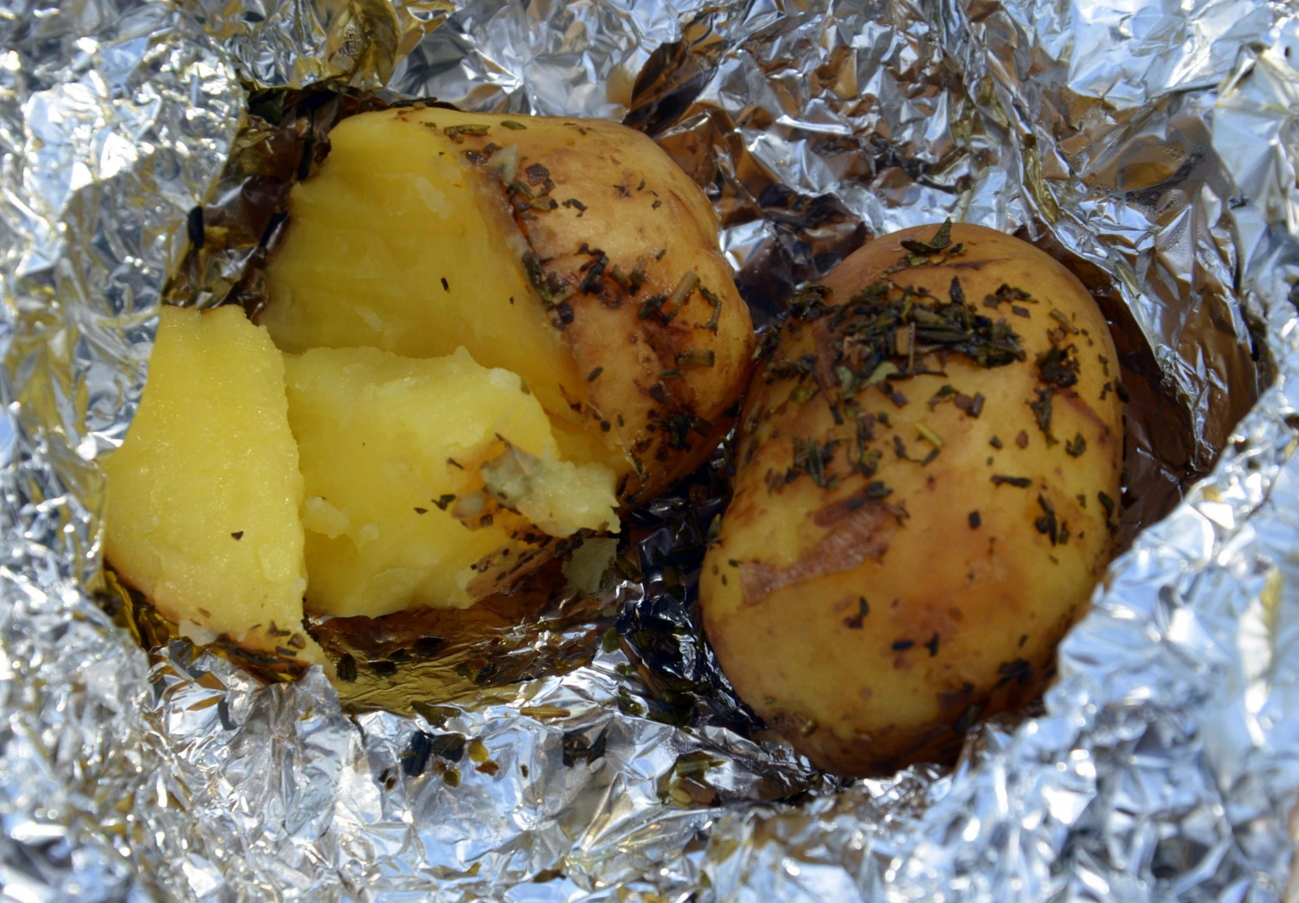 potatoes baked in foil