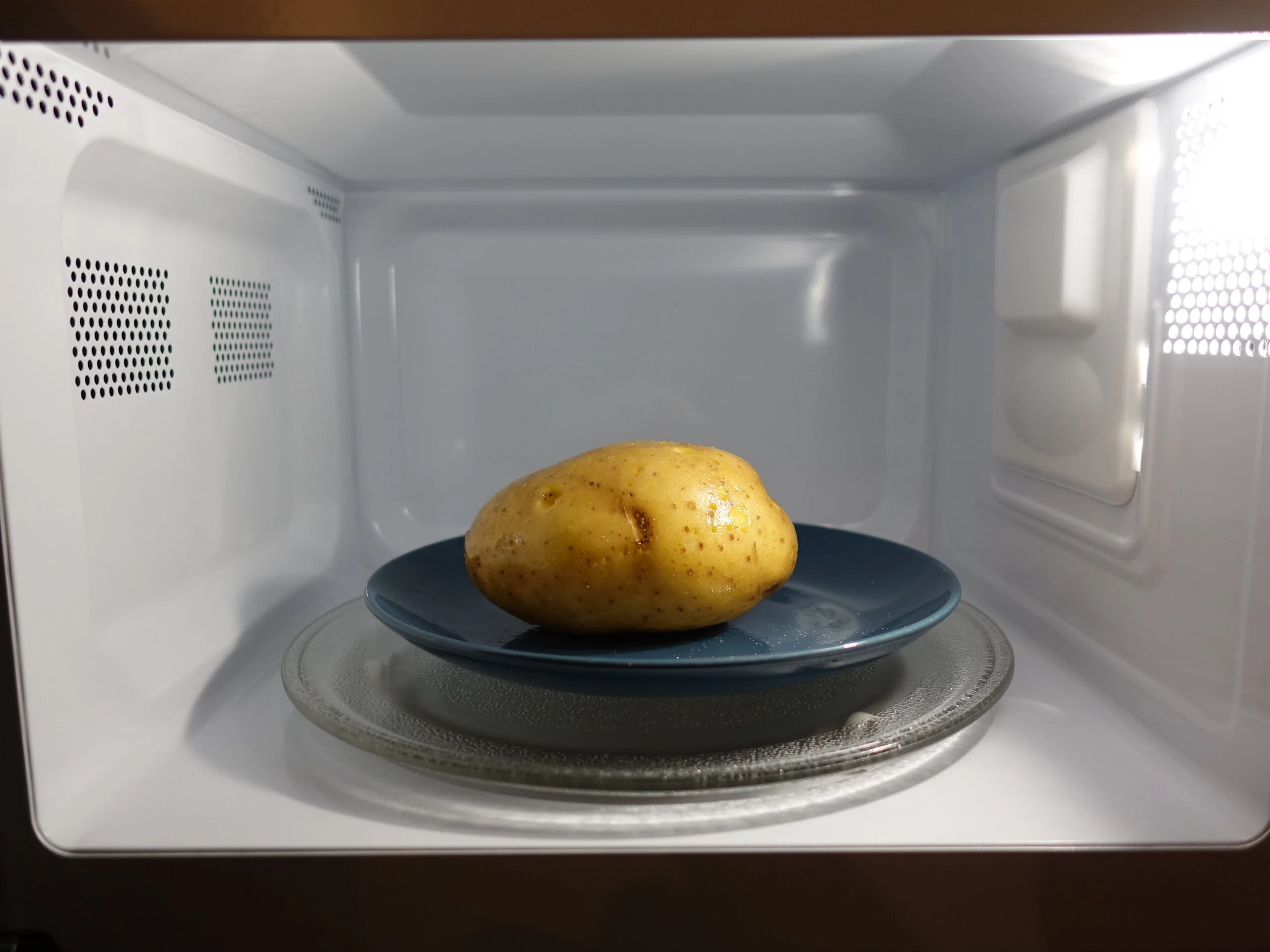 potatoes microwave