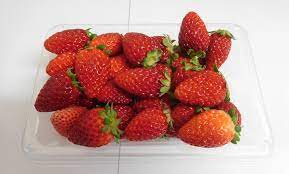 strawberries kisses